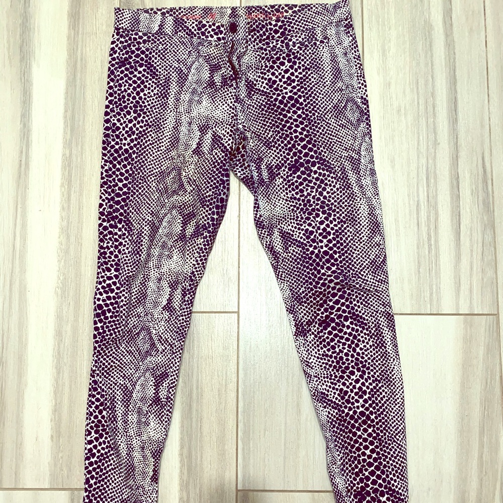 Super skinny khakis - navy snakeskin print